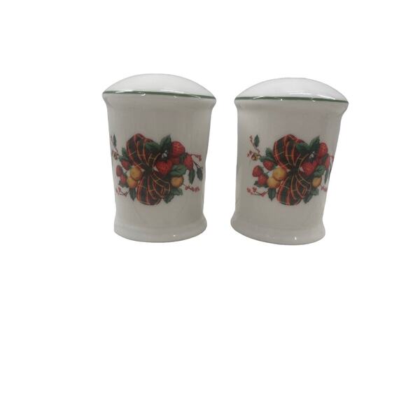 Vintage William James Ceramic Porcelain Holiday Fall Salt And Pepper Shaker - Picture 7 of 16